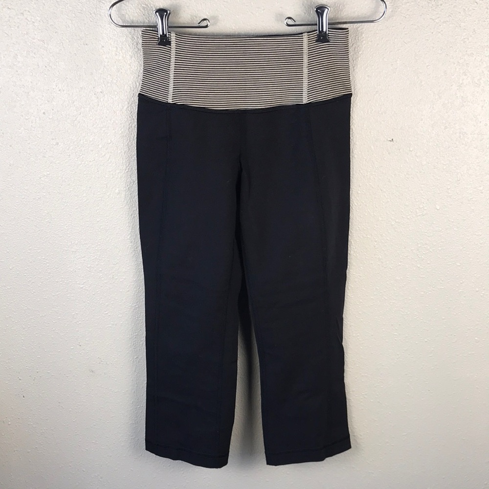 Lululemon Gather & Crow Crop II Tonka Stripe size 2